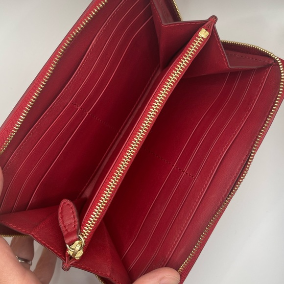 BURBERRY Haymarket Check Heart Print Zip Around Wallet - Picture 10 of 14